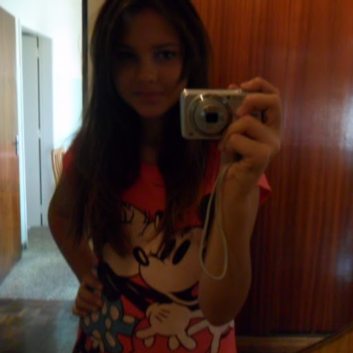 Diana Simpson Photo 6