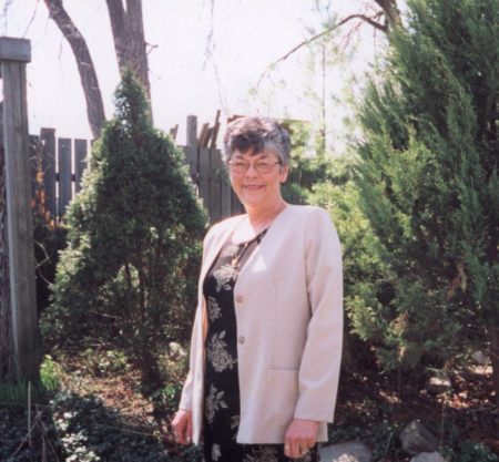 Lynda Scott Photo 8