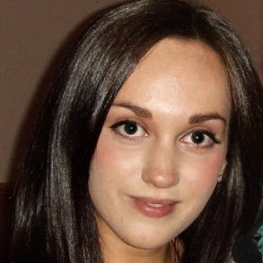 Stephanie Reilly Photo 30