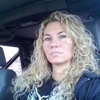 Angie Riley Photo 8