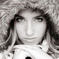 Emily Hathaway Photo 35