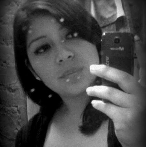 Elizabeth Serrano Photo 40