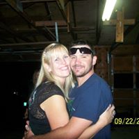 Emily Gillis Photo 15