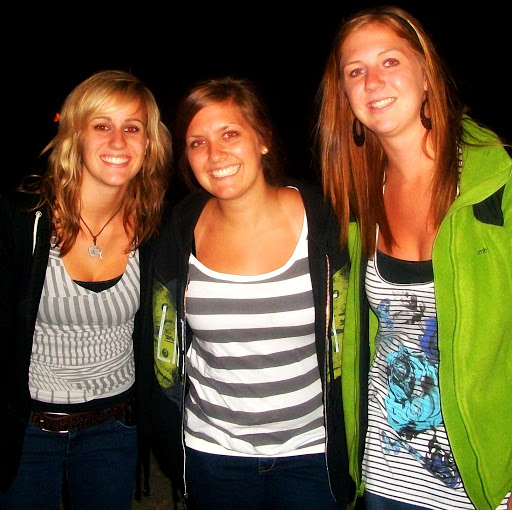 Lindsay Welch Photo 23