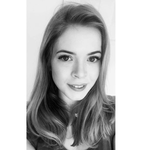 Emily Ruth Photo 15