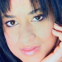 Dina Fernandes Photo 22