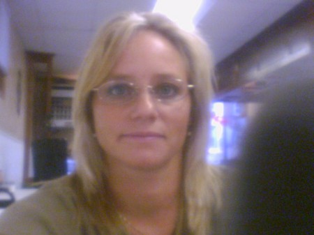 Renee Perry Photo 32