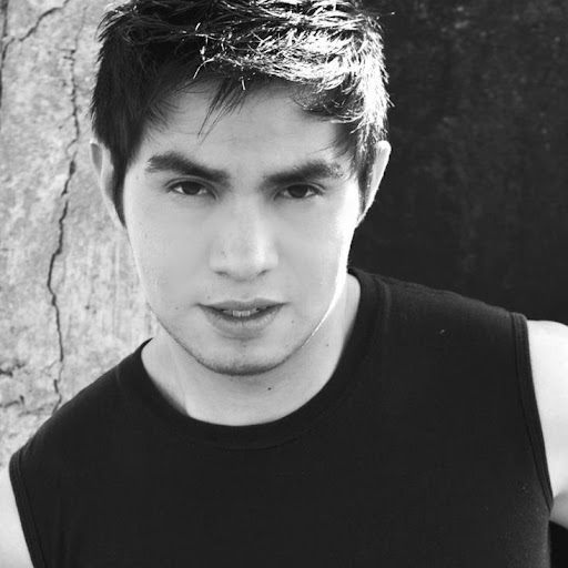 Alonso Salinas Photo 23