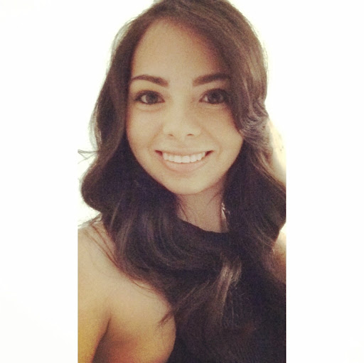 Amanda Acevedo Photo 31