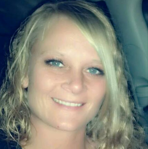 Rebekah Nichols Photo 26