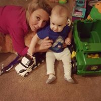 Stephanie Strickland Photo 25