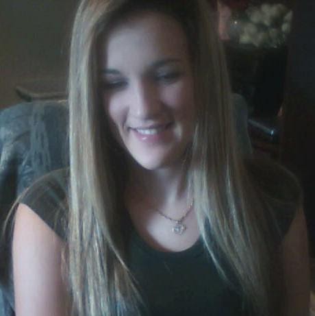 Kristina Bond Photo 19