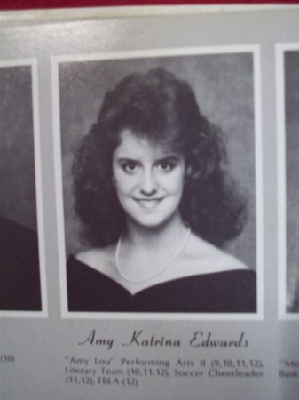 Amy Edwards Photo 19