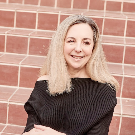 Jane Gross Photo 29