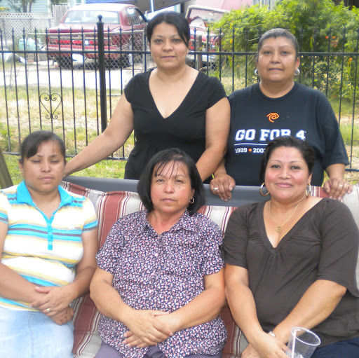 Araceli Velasquez Photo 21