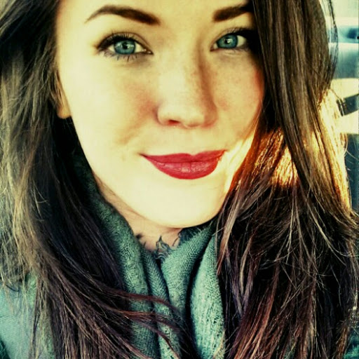 Jennifer Golden Photo 37