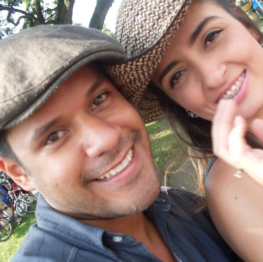 Lina Lopez Photo 14