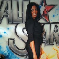 Nicole Hurd Photo 15