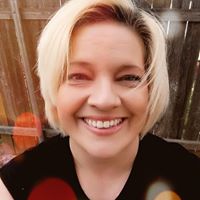 Lynda Harris Photo 28