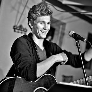 Tyler Davis Photo 31