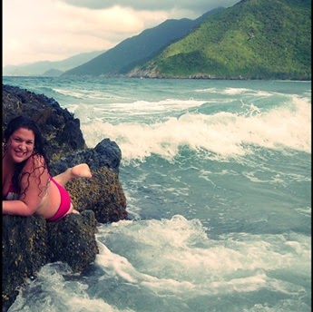 Angelica Velasquez Photo 36