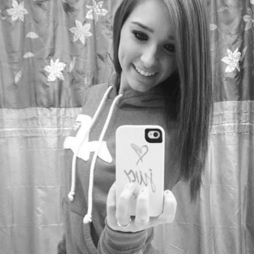 Stephanie Grace Photo 11