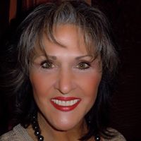 Joanna King Photo 18