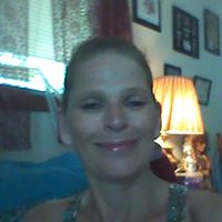 Deanna Riddle Photo 16