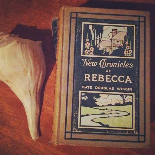 Rebecca Little Photo 50