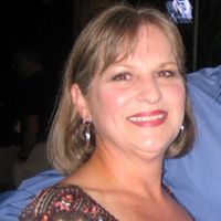 Denise Warren Photo 25