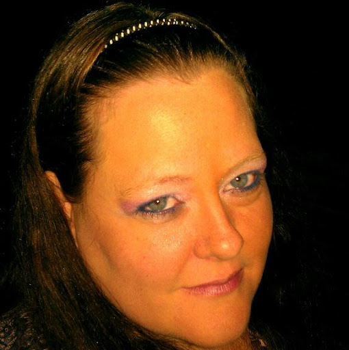 Heather Hood Photo 18
