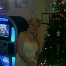 Linda Singleton Photo 4