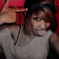 Amber Gore Photo 5
