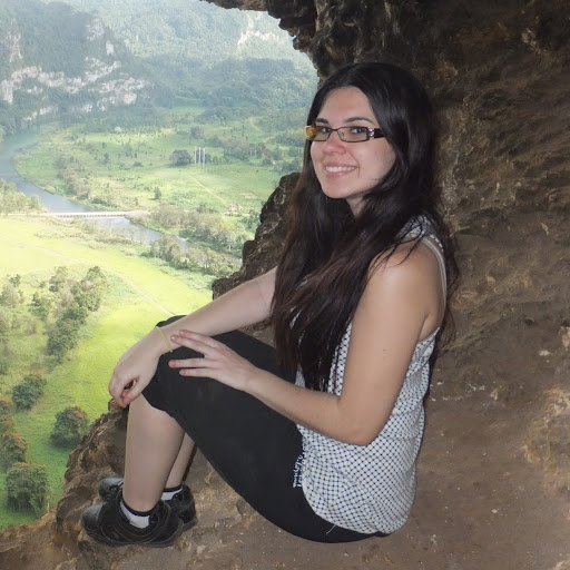 Michelle Rosales Photo 19