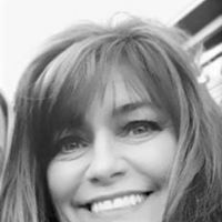 Stacie Anderson Photo 20