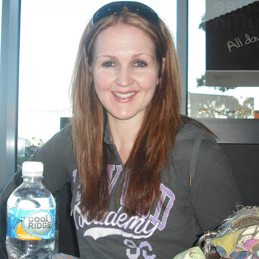 Debra Lynch Photo 19