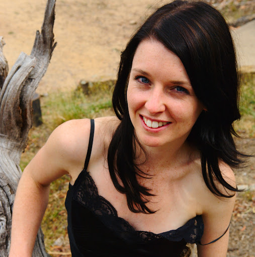 Emma Hawkins Photo 32