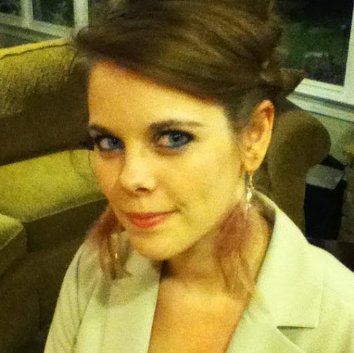 Danielle Crook Photo 34
