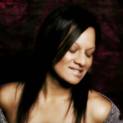Jennifer David Photo 1