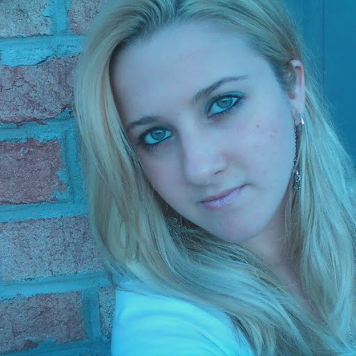 Amber Perry Photo 37