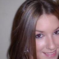 Julia Moore Photo 14