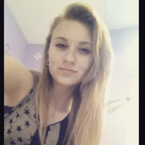 Shelby Edwards Photo 39