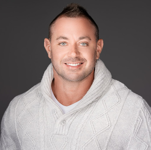 Jason Holland Photo 25