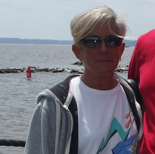 Toni Smith Photo 14