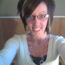 Renee Campbell Photo 30
