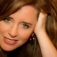 Laura Carlisle Photo 26