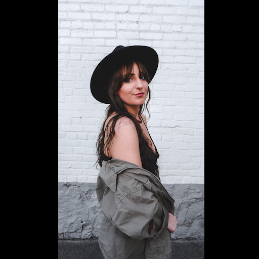 Sarah Hubbard Photo 15