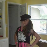 Paula Young Photo 13