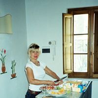 Terri Heard Photo 6