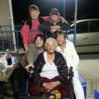 Robyn Barnett Photo 30